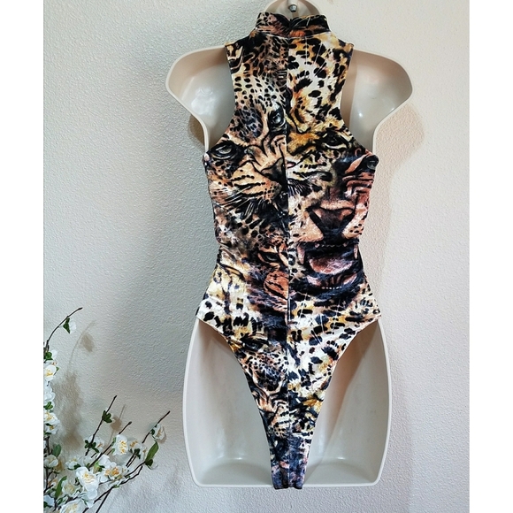 Roberto Cavalli Velvet Leopard Print Bodysuit - Picture 3 of 9